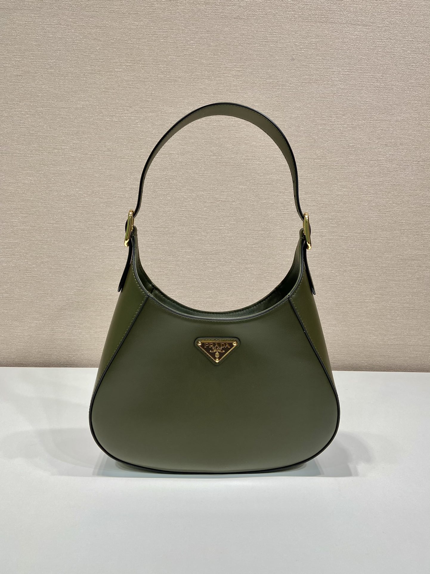 Prada_Cleo_1BC179_Should
